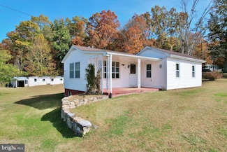 1453 Redman Store Rd, Luray, VA 22835