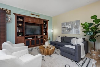 17011 Calle Trevino Unit 5, San Diego, CA 92127