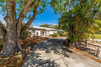 263 39th Ave NE, Saint Petersburg, FL 33703