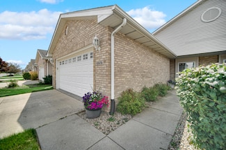 10676 Keystone Ln, Crown Point, IN 46307