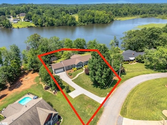 1893 Lake Cunningham Rd, Greer, SC 29651