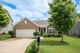 175 Castleton Cir, Boiling Springs, SC 29316