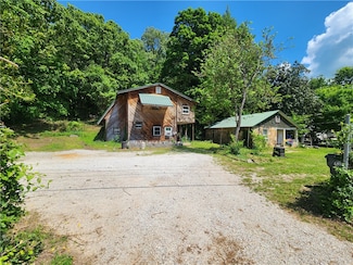 1023 N Rowland St, Harrison, AR 72601