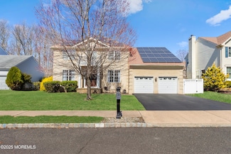 16 Dayna Ct, Howell, NJ 07731
