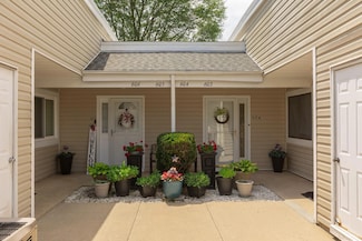 605 Cabot Ct E Unit C605, Saint James, NY 11780