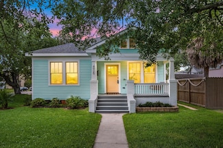 4928 Avenue R, Galveston, TX 77551