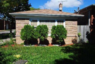 4456 W Augusta Blvd, Chicago, IL 60651