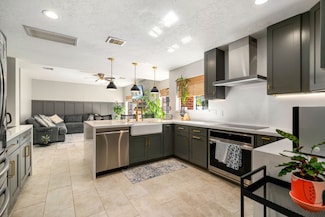 1206 Rabbs Crossing, Sugar Land, TX 77479