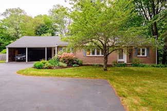 13 Smith Rd, Hingham, MA 02043