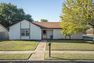 6000 Judy Dr, Watauga, TX 76148
