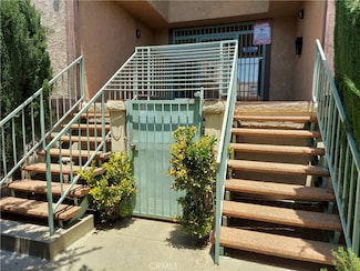 15527 Parthenia St Unit 18, North Hills, CA 91343