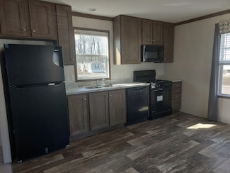 231 Magnolia Unit 231, Belleville, MI 48111