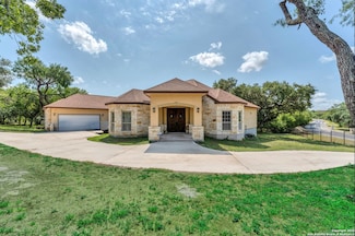 8210 Roy Ln, San Antonio, TX 78250
