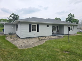 1306 W Chapel Pike, Marion, IN 46952