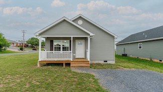 614 S 2nd St, Shenandoah, VA 22849