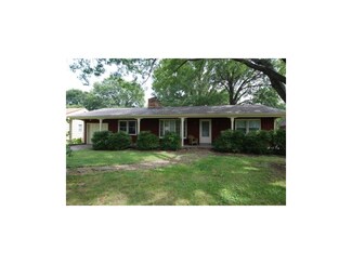 4011 NE Indianola Dr, Kansas City, MO 64116