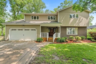 3500 Marine Dr, Crown Point, IN 46307