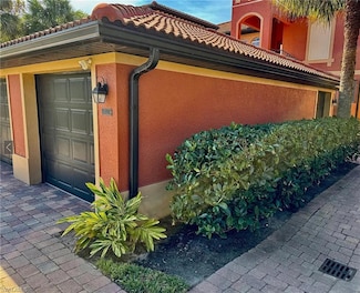 10025 Heather Ln Unit 702, Naples, FL 34119