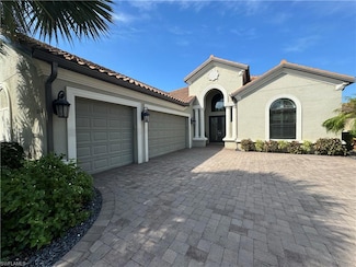9262 Rialto Ln, Naples, FL 34119