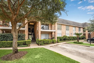 2234 S Piney Point Rd Unit 207, Houston, TX 77063
