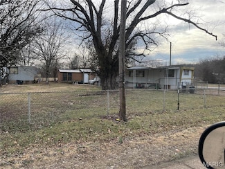 111 Corrigan St, Piedmont, MO 63957