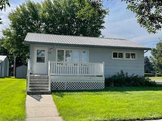 1319 N Main St, Mobridge, SD 57601