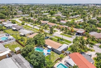 4120 NW 3rd Way, Deerfield Beach, FL 33064