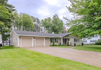 701 Tee Lane Dr, Merrill, WI 54452