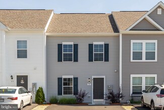 53 Loblolly Dr, Bunker Hill, WV 25413