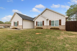 933 Aspen Ct, Burleson, TX 76028