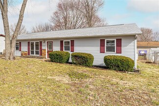 530 Crest St, Saint Clair, MO 63077