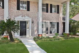 1116 Cheshire Ln, Houston, TX 77018