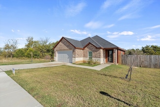 121 Pelican Dr, East Tawakoni, TX 75472
