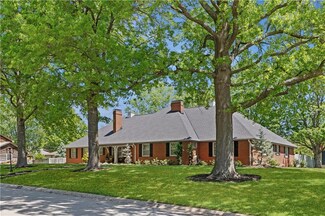 1405 S Halsey Ave, Harrisonville, MO 64701