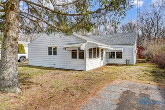 837 Countway St, Holland, OH 43528