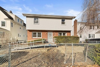 313 Sixth Ave, Pelham, NY 10803