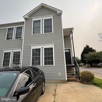 45569 Knockeyon Ln, Great Mills, MD 20634