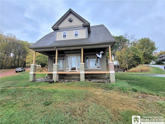 101 N Everett Ave, Jamestown, NY 14701