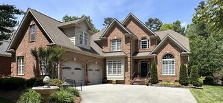 1067 Salem Village Ln, Clemmons, NC 27012