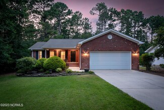 25 Vernon Ln, Pinehurst, NC 28374
