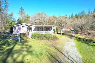 13375 Water Gap Rd, Williams, OR 97544