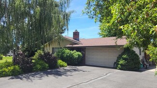5322 Gatewood Dr, Klamath Falls, OR 97603