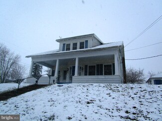 2 E High St, Windsor, PA 17366