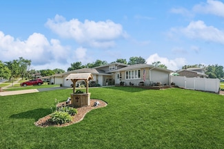 8900 S 85th Ave, Hickory Hills, IL 60457