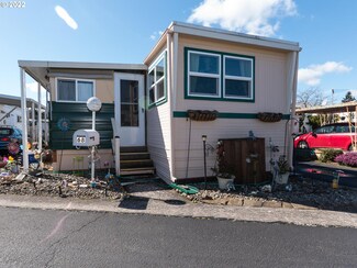 19776 SE Stark St Unit 68, Portland, OR 97233
