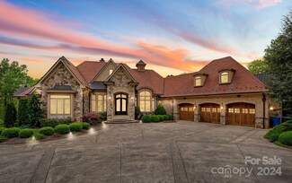 112 Saint Andrews Dr, North Wilkesboro, NC 28659