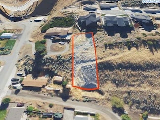 3033 NE Vine St, East Wenatchee, WA 98802