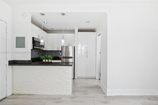 119 Menores Ave Unit 11, Coral Gables, FL 33134