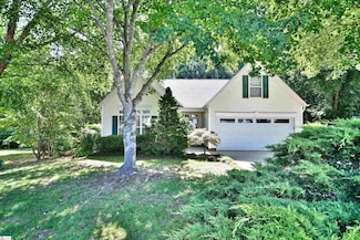 30 Glencove Ct, Simpsonville, SC 29681