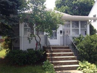 165 Fayette St, Quincy, MA 02170